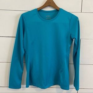Asics Women’s Long Sleeve Athletic Top.  Size Small.